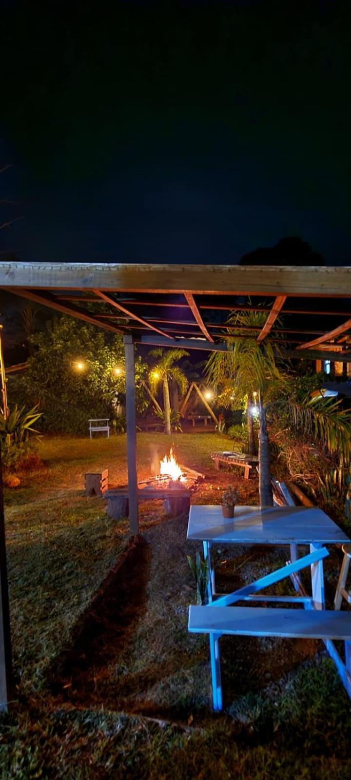 Praia Do Rosa Hostel Экстерьер фото