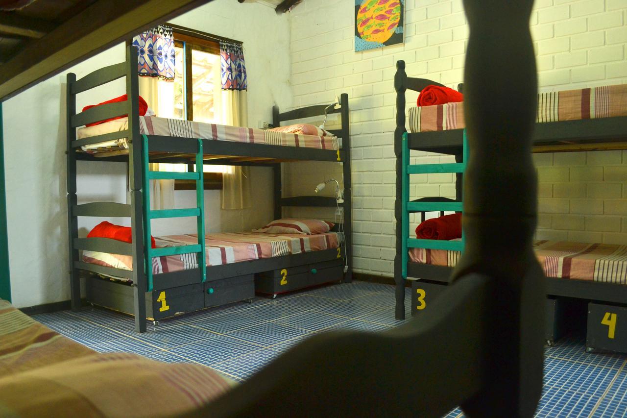 Praia Do Rosa Hostel Экстерьер фото